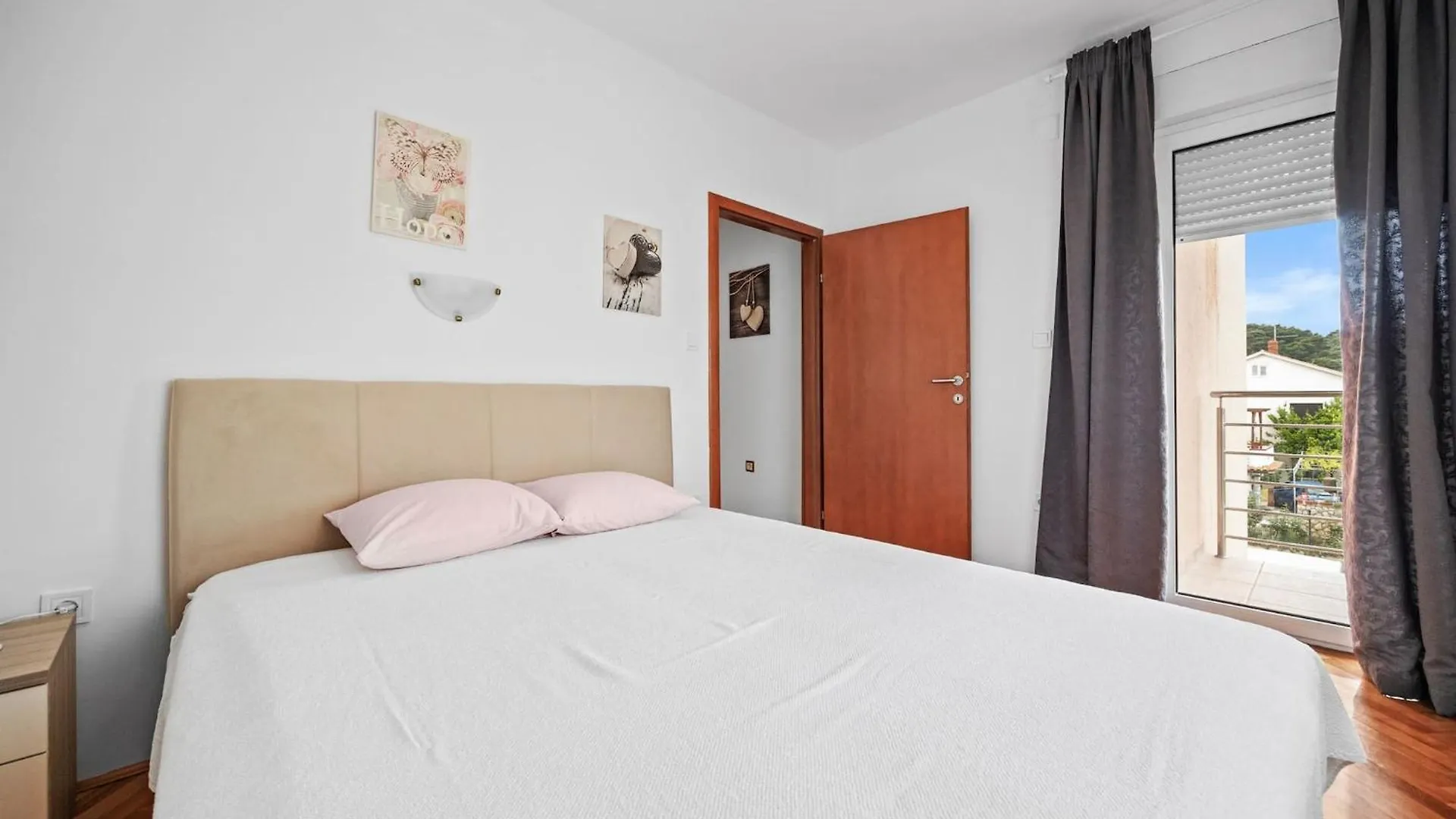 Apartments Neda With Sea View Kampor